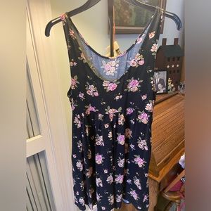 Excellent condition dress .
